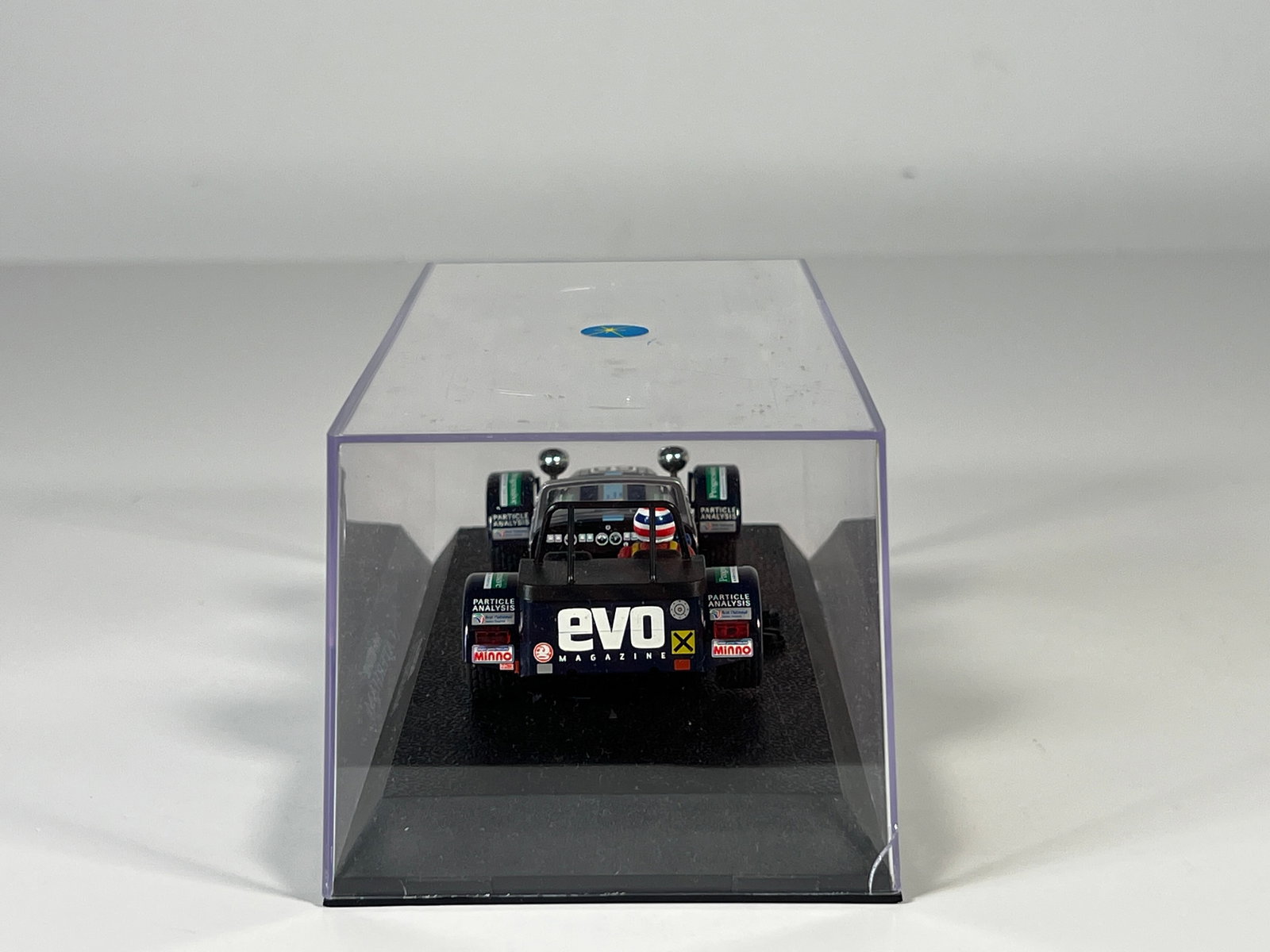 Scalextric Peter Ritchie Caterham #69 - 5