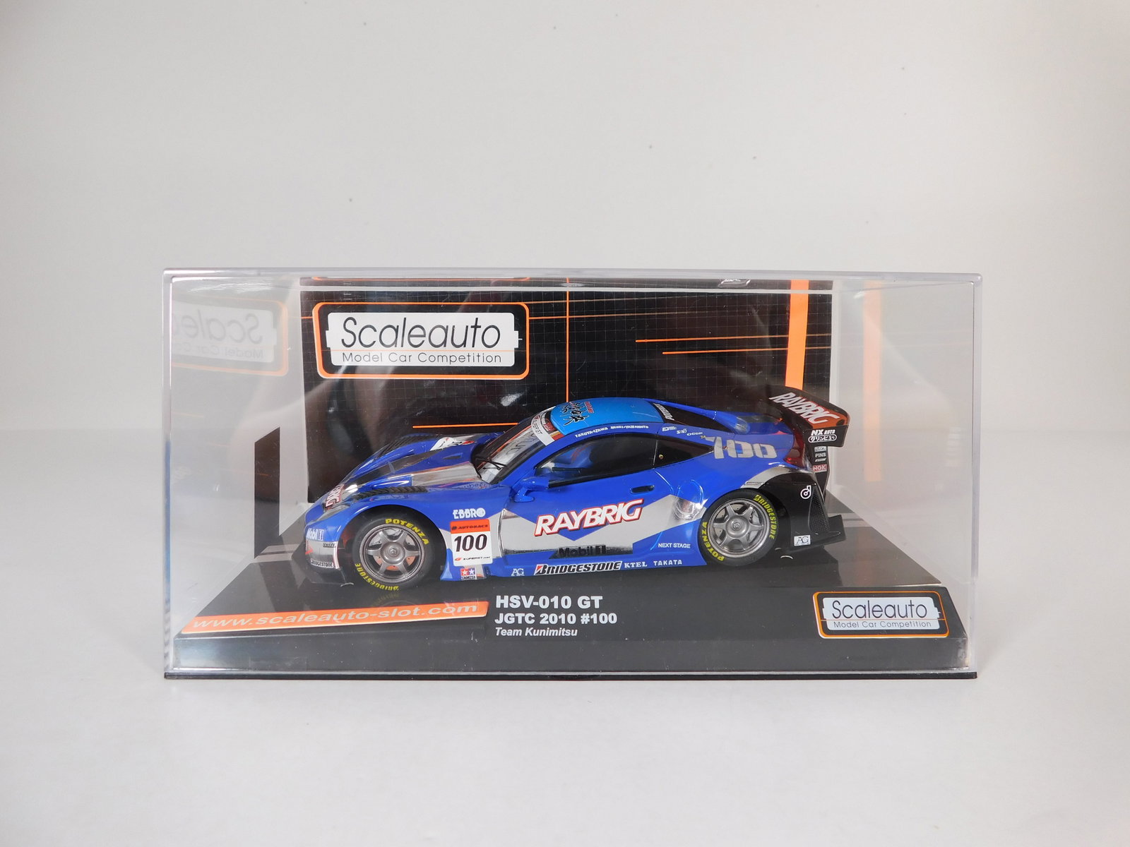 Scaleauto HSV-010 GT JGTC 2010 #100 (1 of 7)