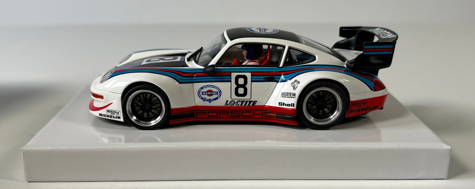 RevoSlot Porsche 911 GT Martini #8 (1 of 7)