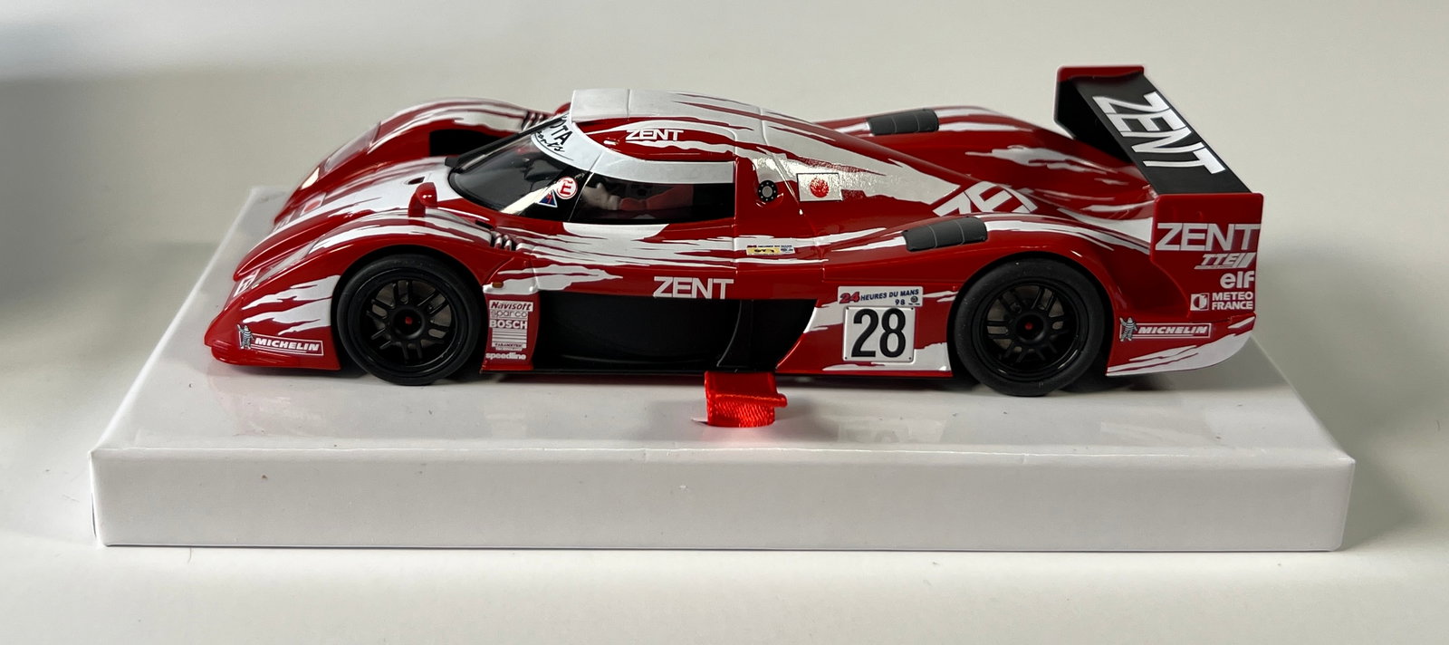 RevoSlot Toyota GT-One #28 (1 of 7)
