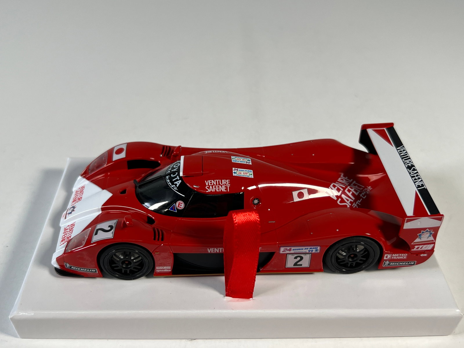 RevoSlot Toyota GT-One #2 (1 of 6)