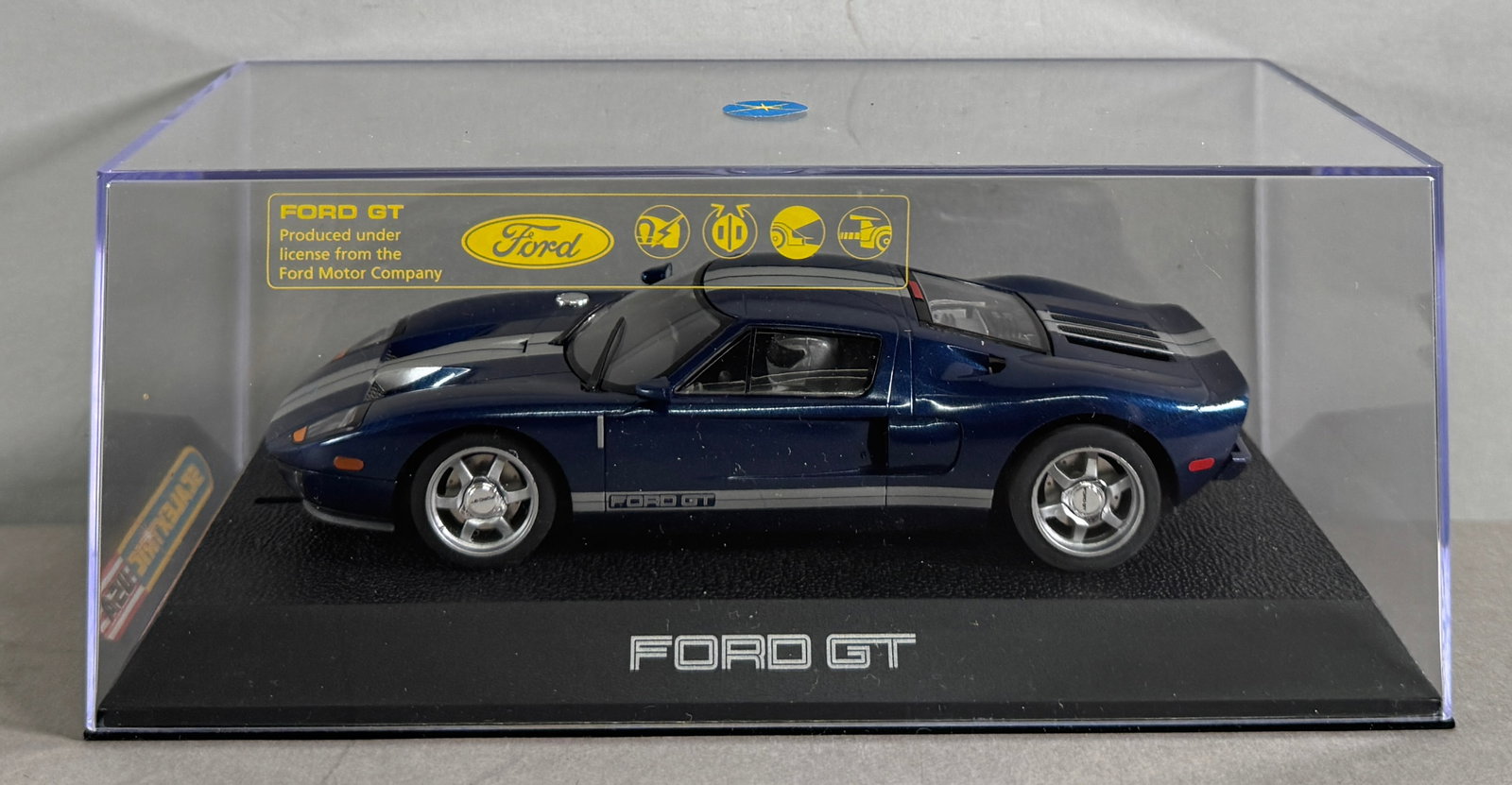 Scalextric USA Ford GT: Scalextric USA Ford GT 1/32 Slot Car, with original case. 