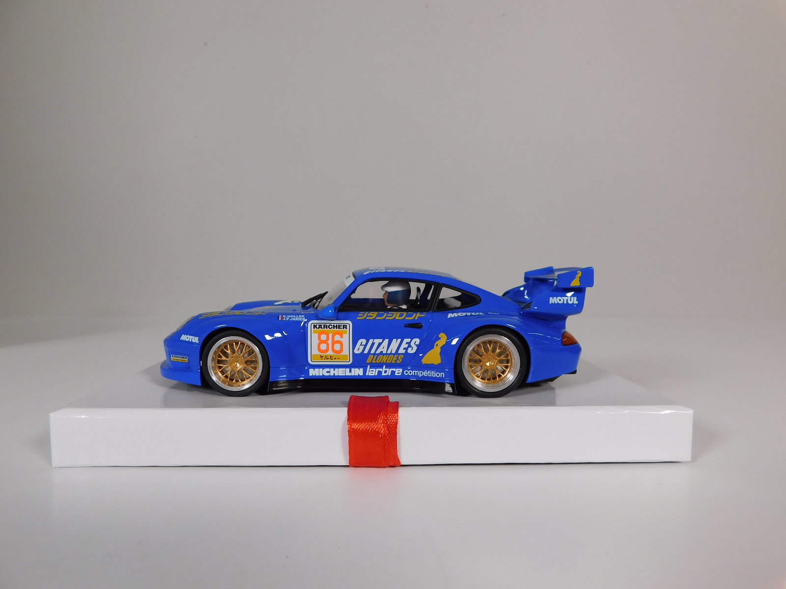 RevoSlot Porsche 911 GT2 Gitanes #86 1/32 Slot Car (1 of 11)