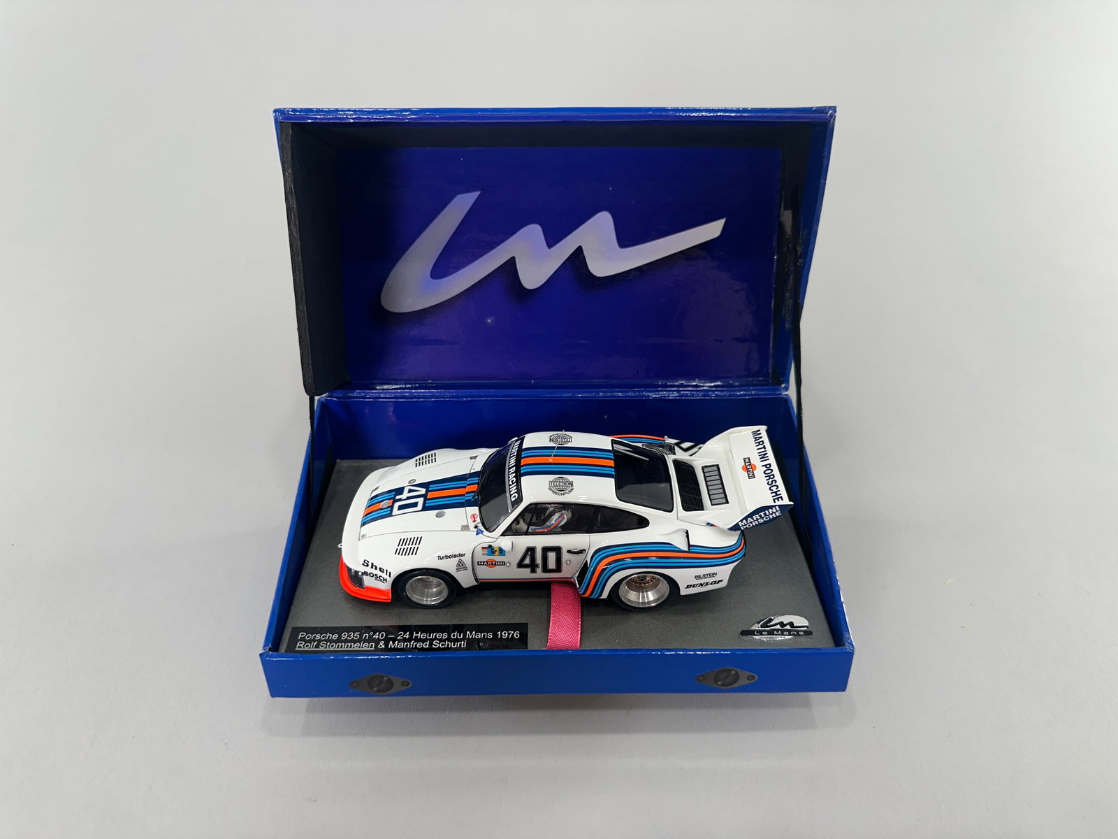 Le Mans Miniatures Porsche 935 #40 Le Mans 1976: Le Mans Miniatures Porsche 935 #40 1/32 slot car, commemorating the 24 Heures du Mans 1976 race. Weight: 11 oz. Dimensions: 7 1/4'' x 4'' x 3 1/8''. 