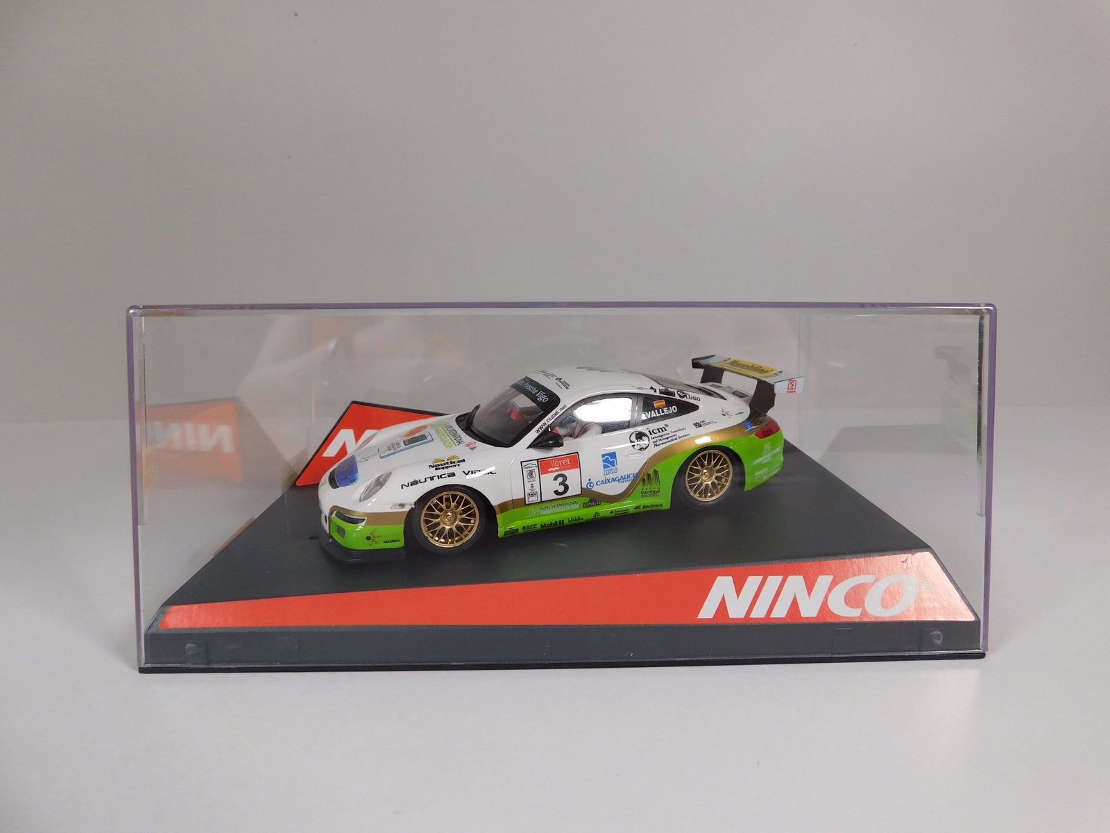 Ninco Porsche 997 Nupel Team Costa Daurada '07 #3: Ninco Porsche 997 Nupel Team Costa Daurada '07 #3 Nupeldine 1/32 Slot Car. Reference #50478, with original case. Weight: 9.4oz. 