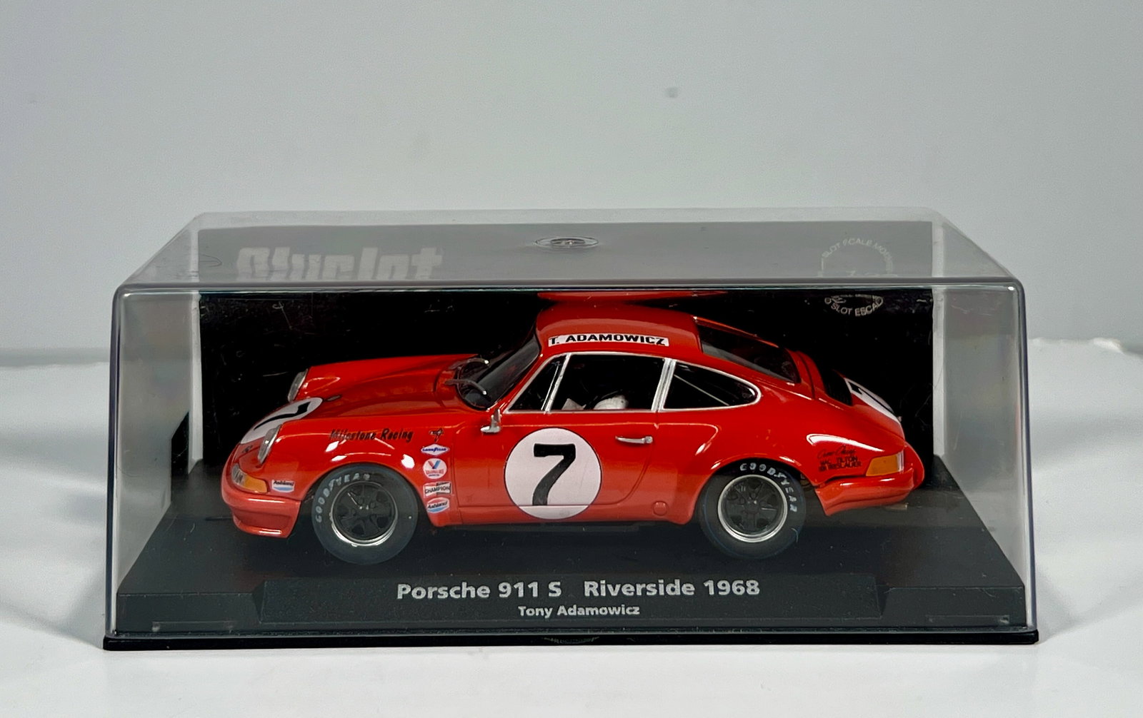 FlySlot Porsche 911 S Riverside 1968 #7: FlySlot Porsche 911 S Riverside 1968 Tony Adamowicz #7 1/32 Slot Car. Reference #F17101, with original case. Weight: 6 oz.