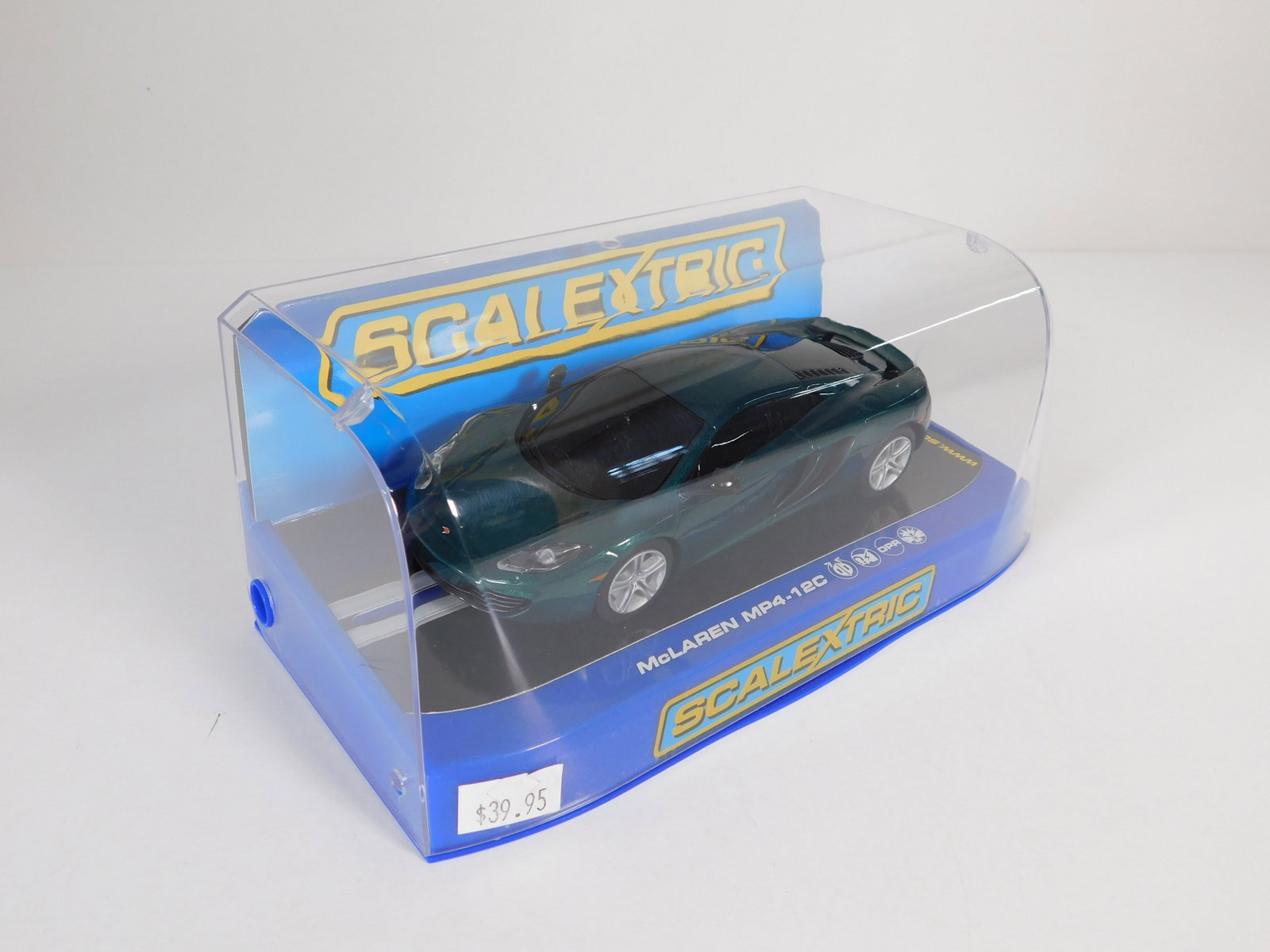 Scalextric McLaren MP4-12C - 2