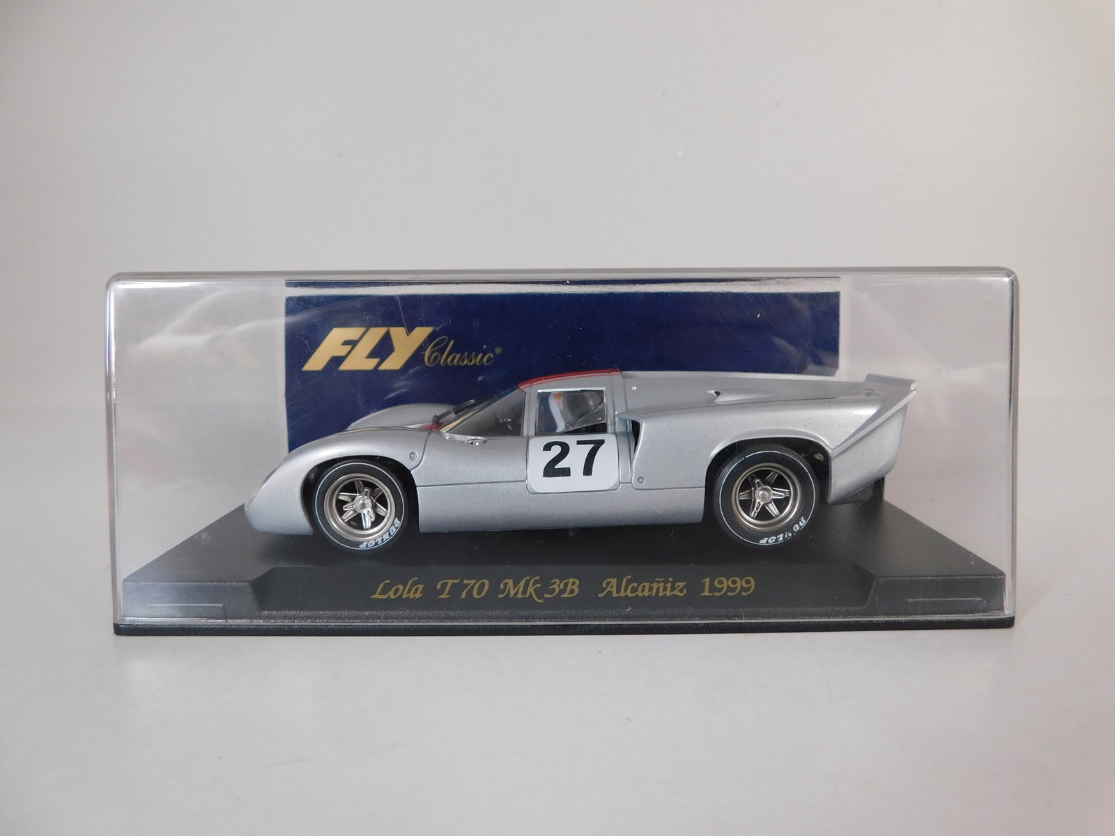 Fly Classic Lola T70 MK3B Alcaniz 1999 #27: Fly Classic Lola T70 MK3B Alcaniz 1999 #27 1/32 Slot Car. Reference #S32, with original case. Weight: 6.7 oz.