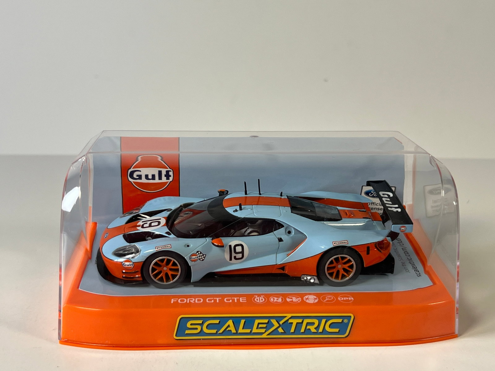 Scalextric Ford GT GTE #19: Scalextric Ford GT GTE #19 Gulf #19 1/32 Slot Car. Reference #C4034, with original case. Case length: 7.25 inches. Weight: 7 oz. 