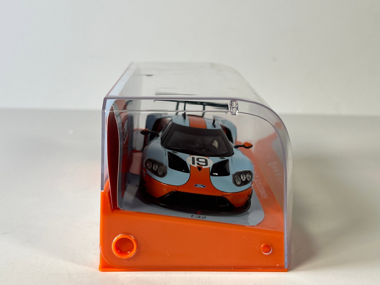 Scalextric Ford GT GTE #19 - 5
