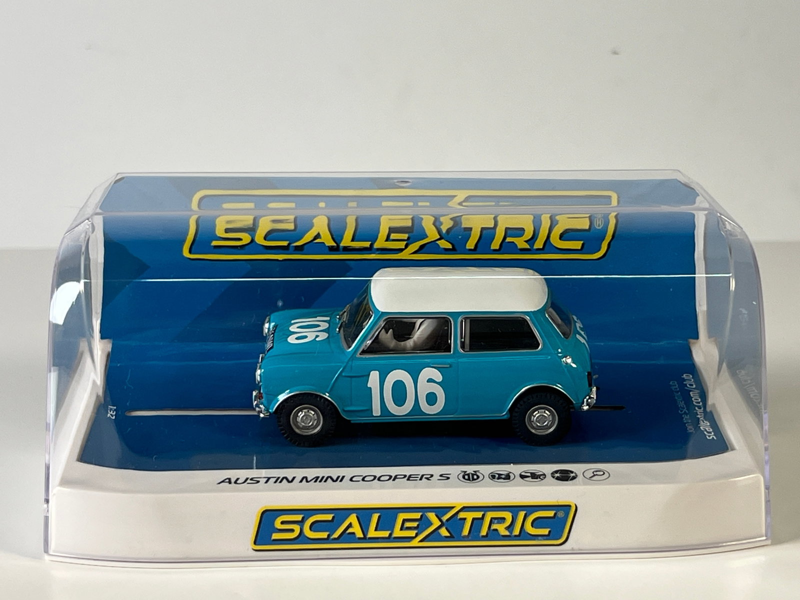 Scalextric Austin Mini Cooper S 1962 Targa Florio #106 (1 of 5)