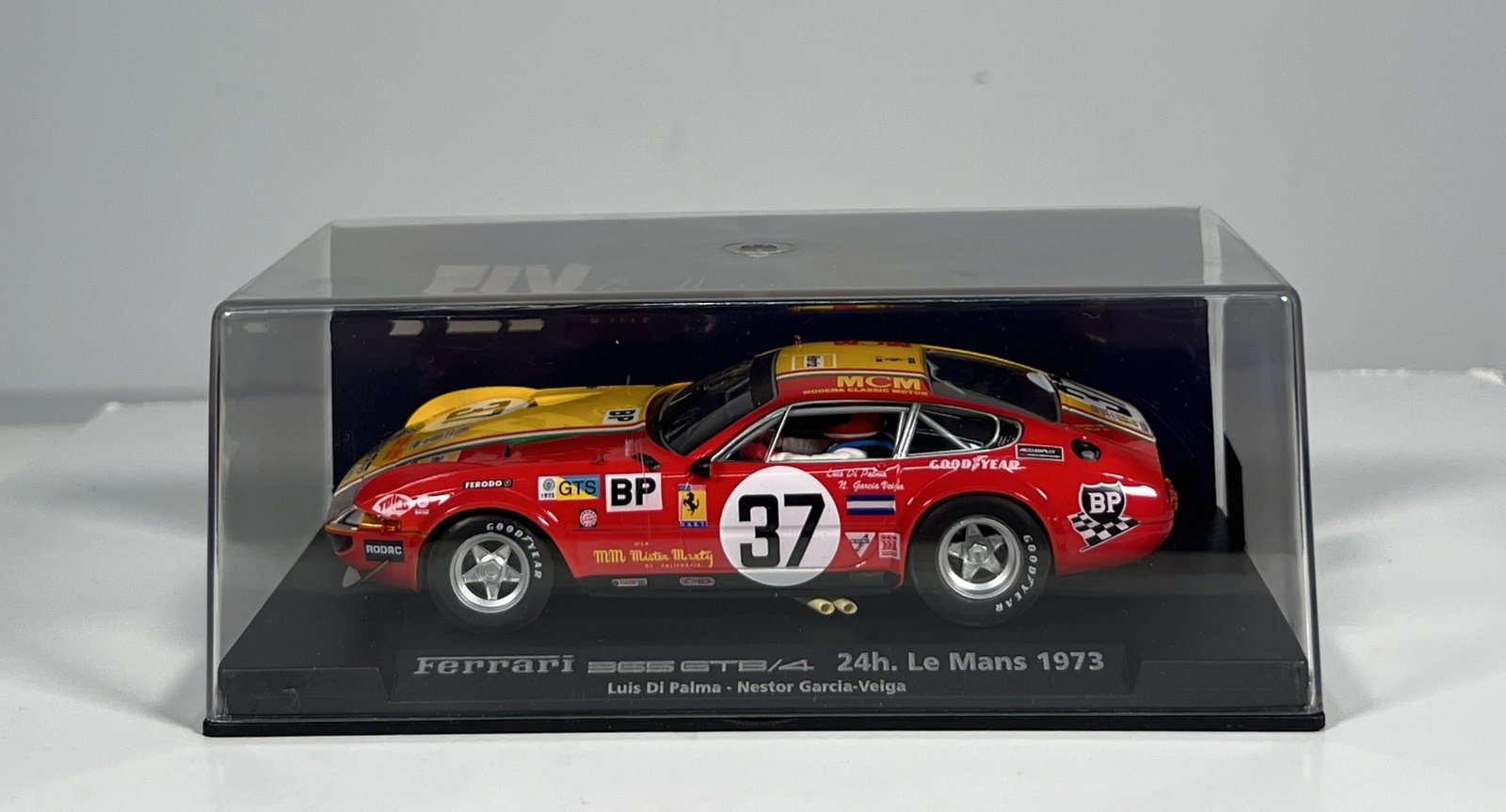 Fly Car Model Ferrari 365 GTB/4 24h Le Mans 1973 #37 (1 of 5)