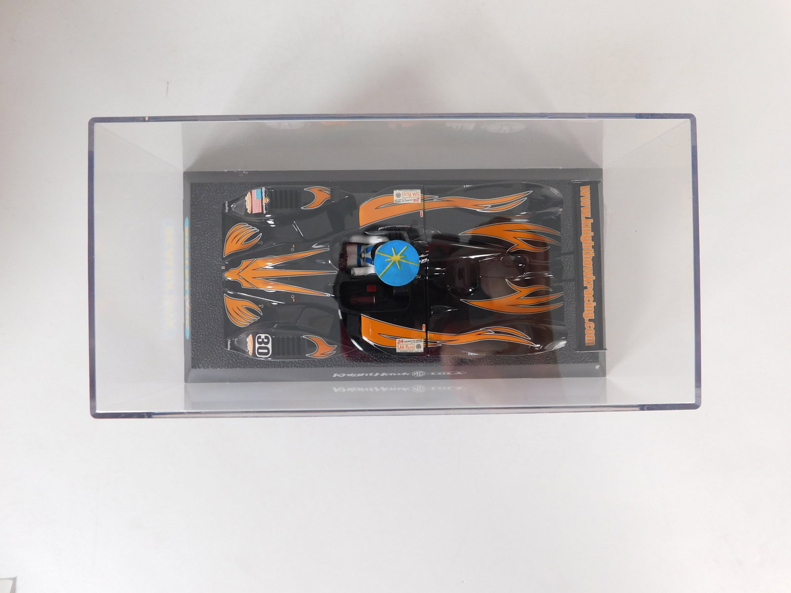 Scalextric Knighthawk MG Lola #30 - 10