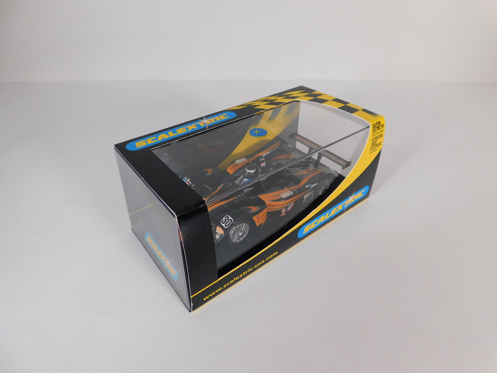 Scalextric Knighthawk MG Lola #30 - 11