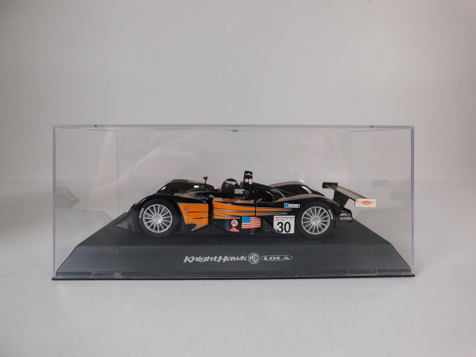 Scalextric Knighthawk MG Lola #30 - 2