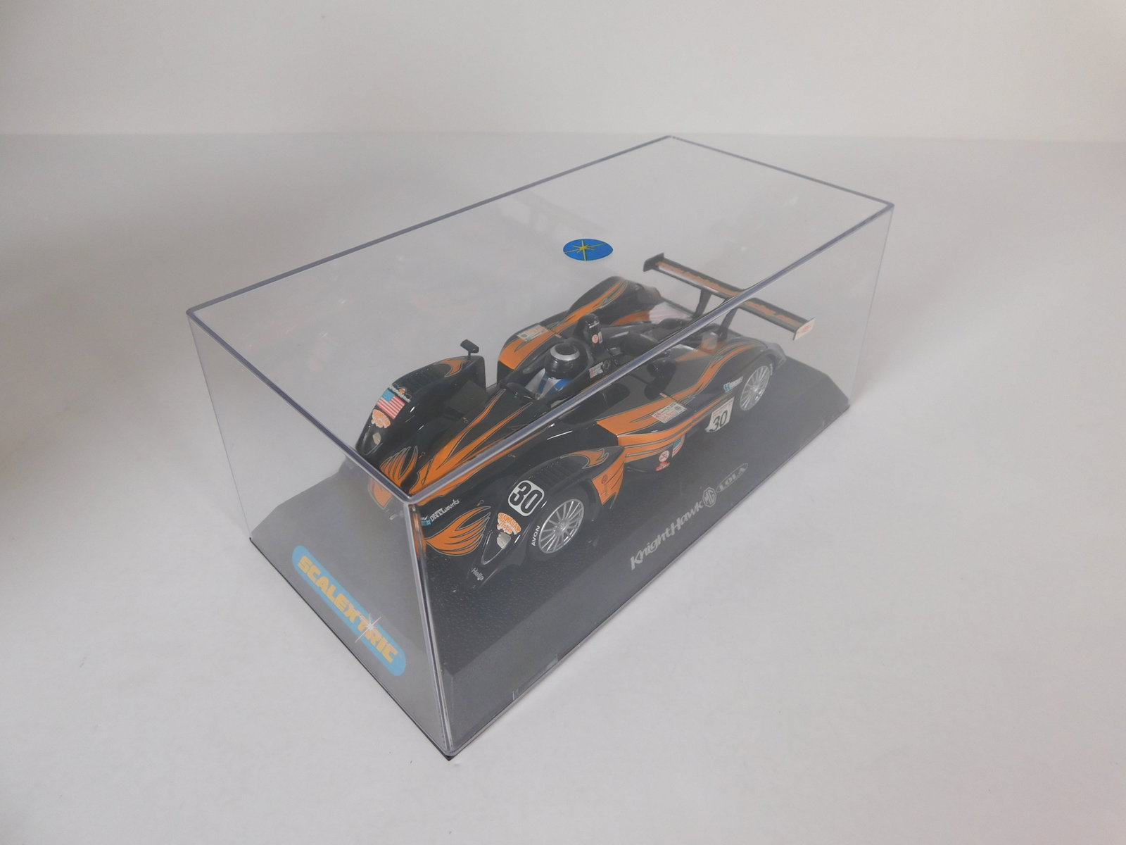 Scalextric Knighthawk MG Lola #30 - 5