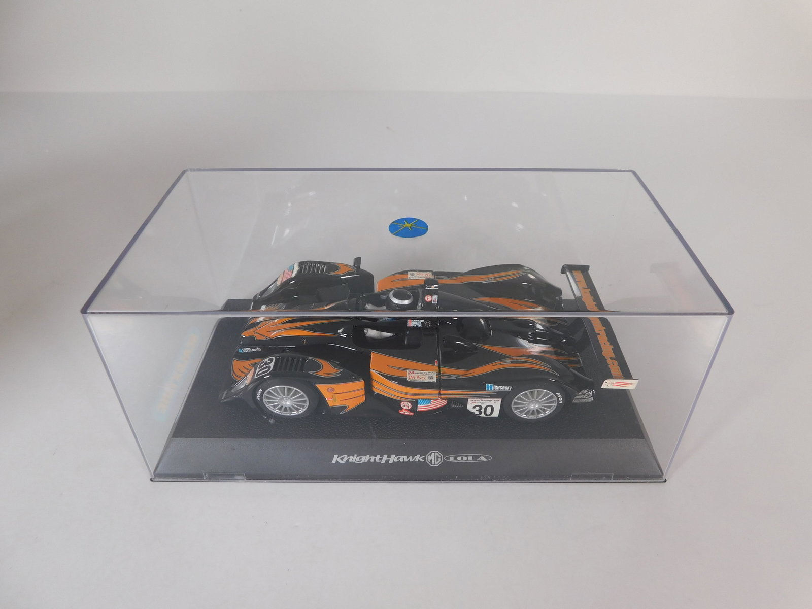Scalextric Knighthawk MG Lola #30 - 6