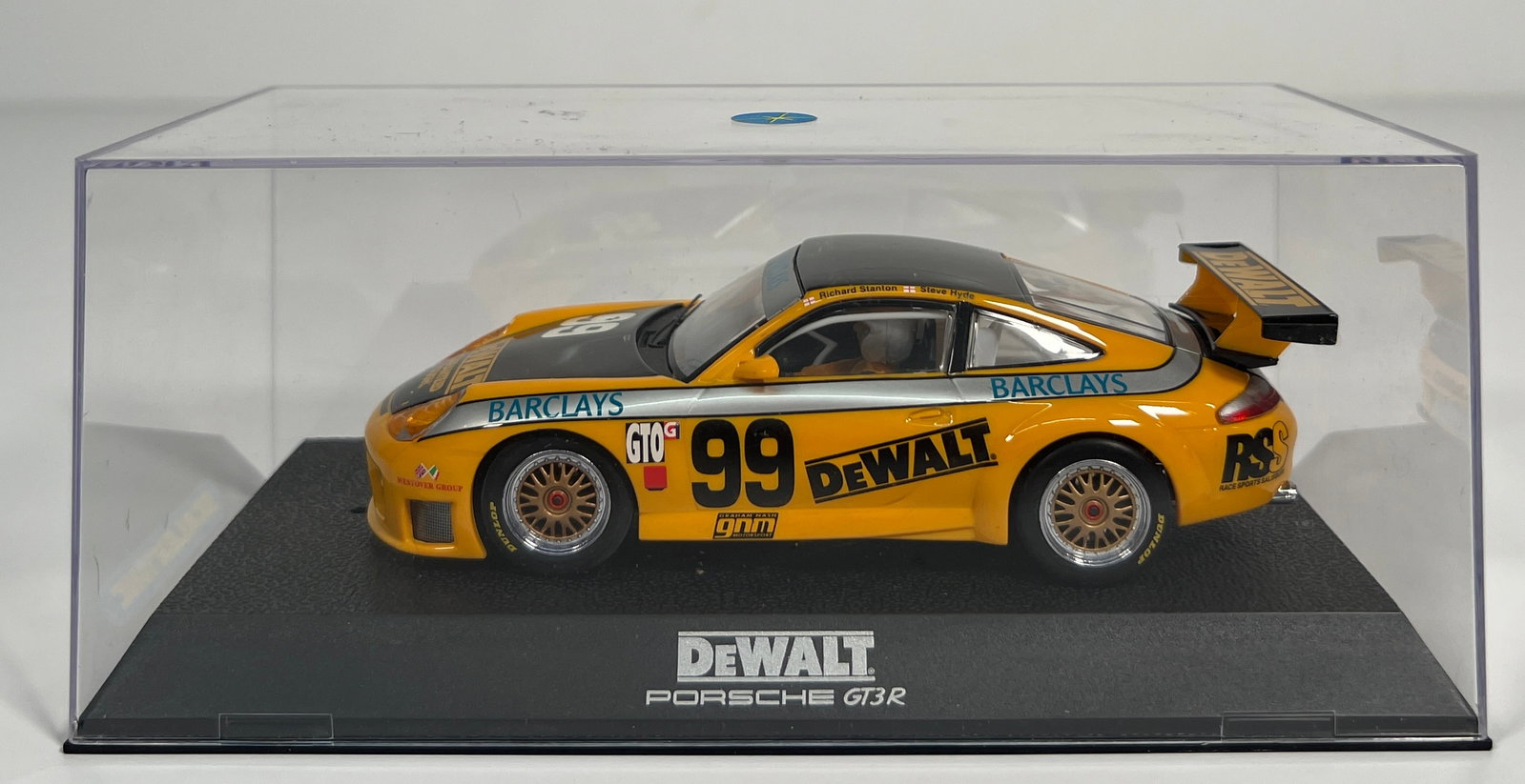 Scalextric DeWalt Porsche GT3R #99 (1 of 5)