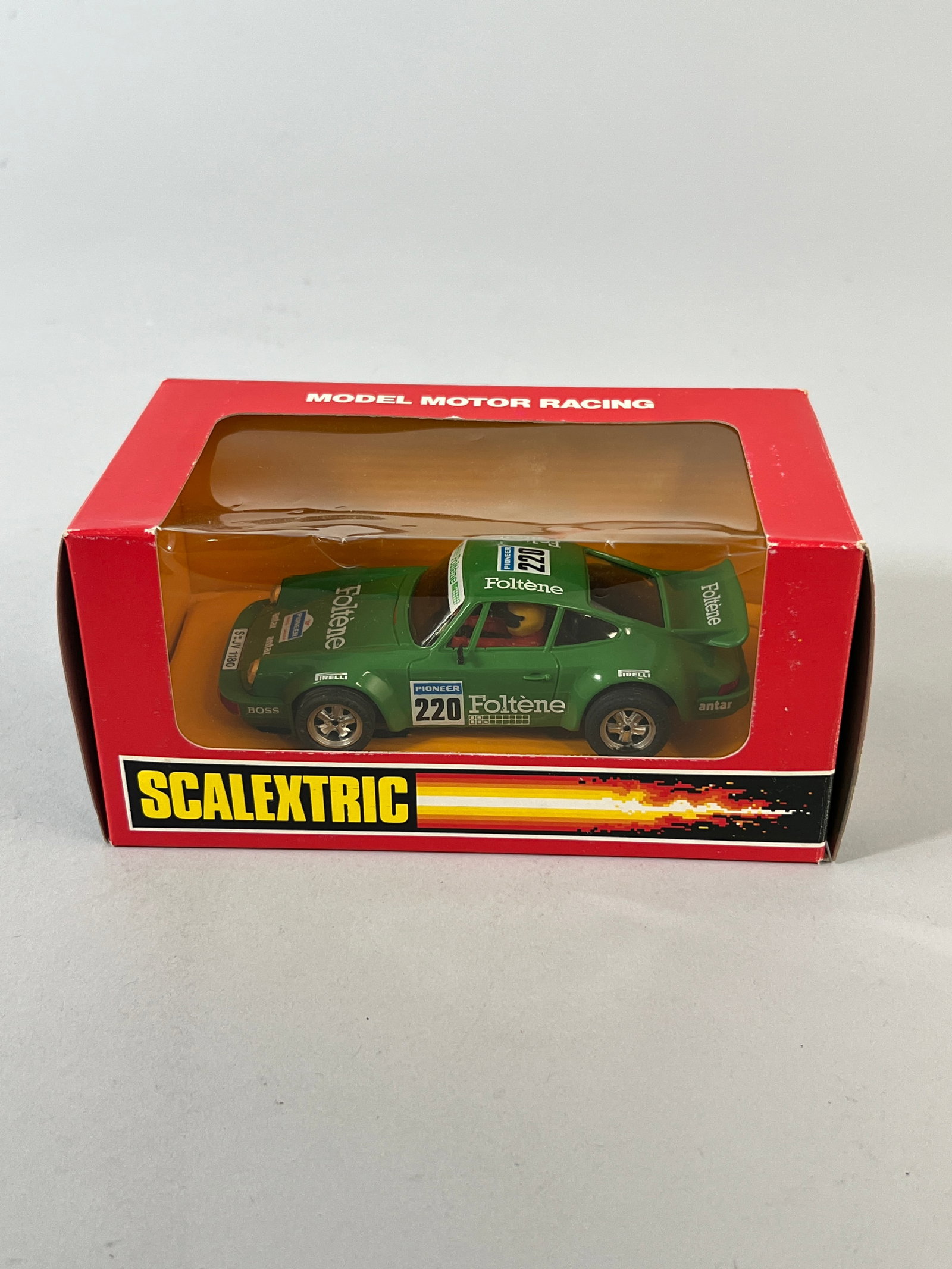 Scalextric Porsche 903 "Foltene" #220: Scalextric Porsche 903 "Foltene", reference 8335, 1/32 slot car, in its original packaging. Weight: 5.1oz. 
