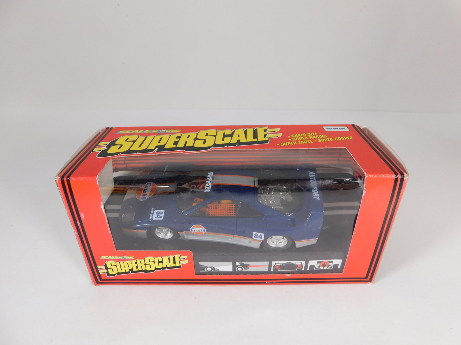 Scalextric Superscale Ferrari F40 Endurance Gulf #84: Scalextric Superscale Ferrari F40 Endurance Gulf #84 AutoSport 1/32 Slot Car. Reference #C.589, with original case. Weight: 5.4 oz.