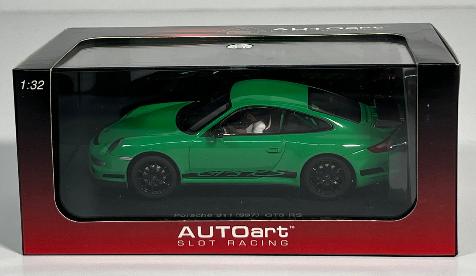 AutoArt Slot Racing Porsche 911 GT3 RS: AutoArt Slot Racing Porsche 911 GT3 RS 1/32 Slot Car, with original case. Weight: 9oz.