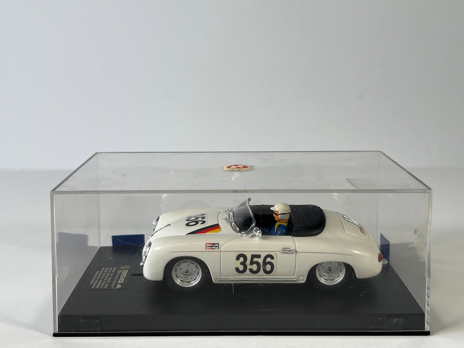 Ninco Porsche 356 Speedster #356: Ninco Porsche 356 Speedster #356 1/32 Slot Car, with original case. Case measures 6.25 inches in length and weighs 6 oz.