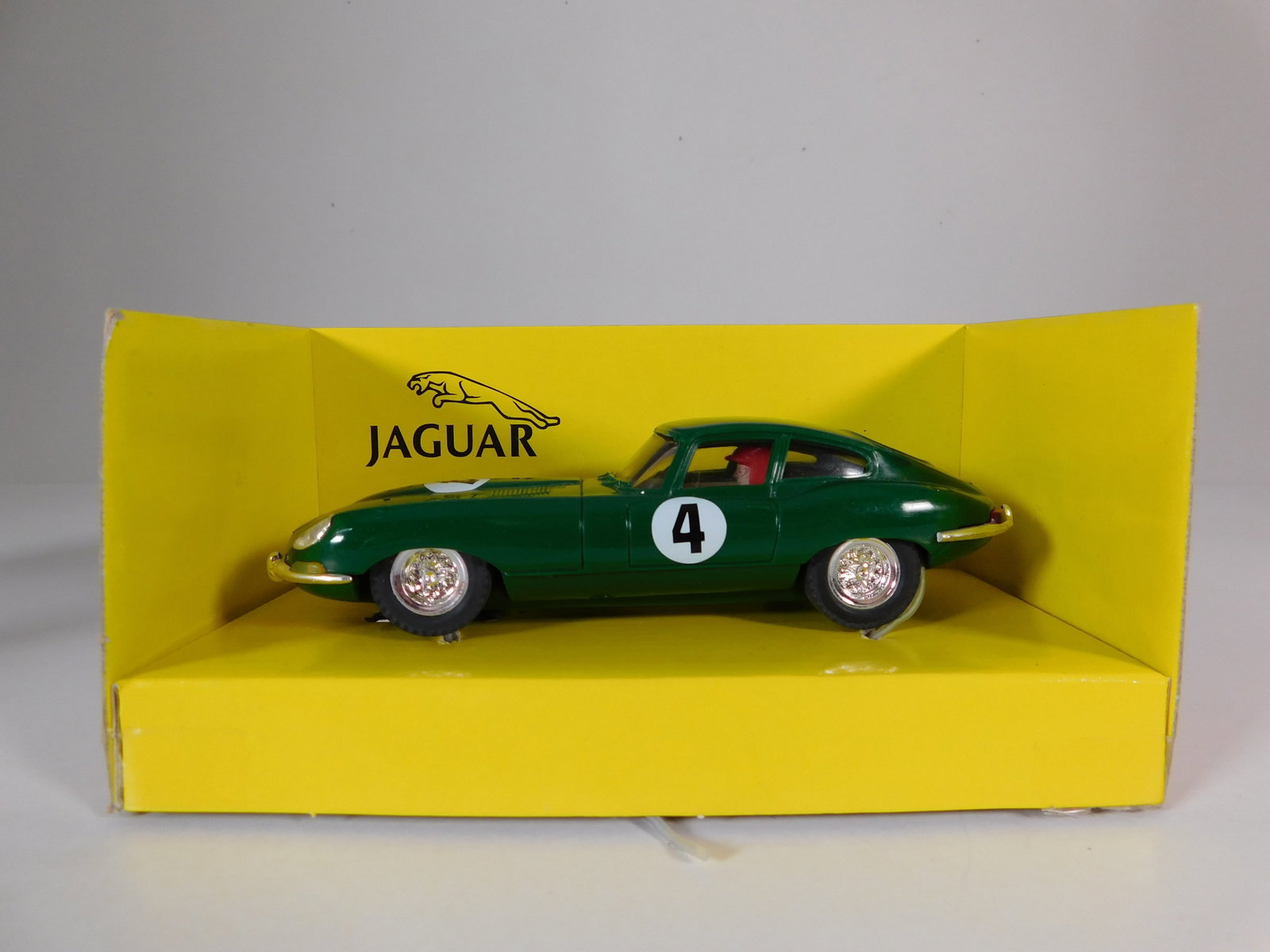 SCX Vintage Jaguar-E #4 - 4