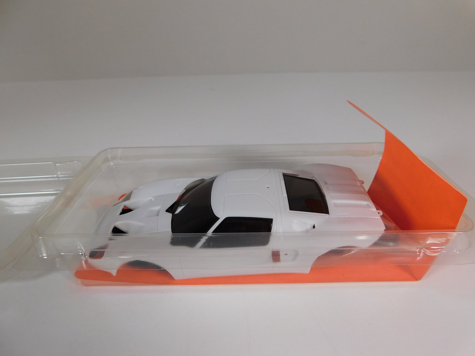 Ninco Prorace Evo Ford GT (Body Only): Ninco Prorace Evo Ford GT Carroceria Prorace 1/32 Slot Car Body. Reference #80884, with original case. Weight: 1.7oz. 