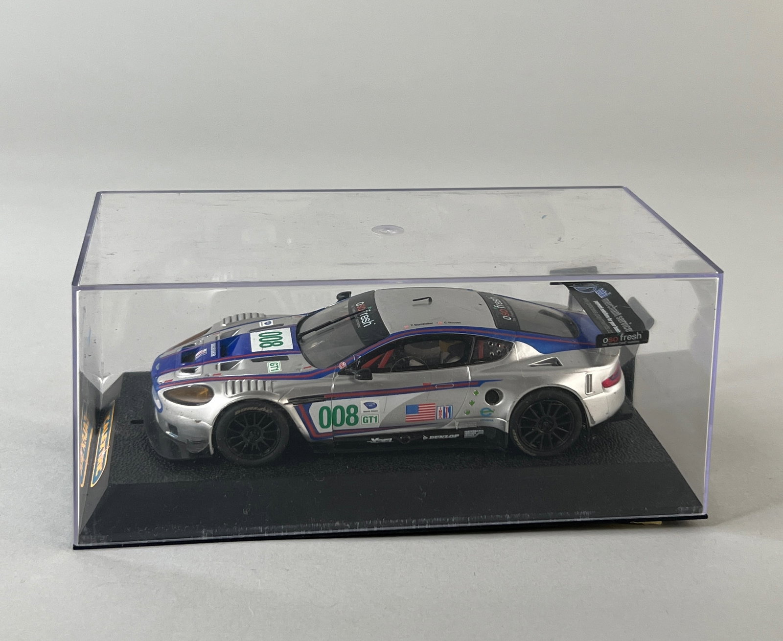 Scalextric Aston Martin Vantage GT3 #008 (1 of 6)