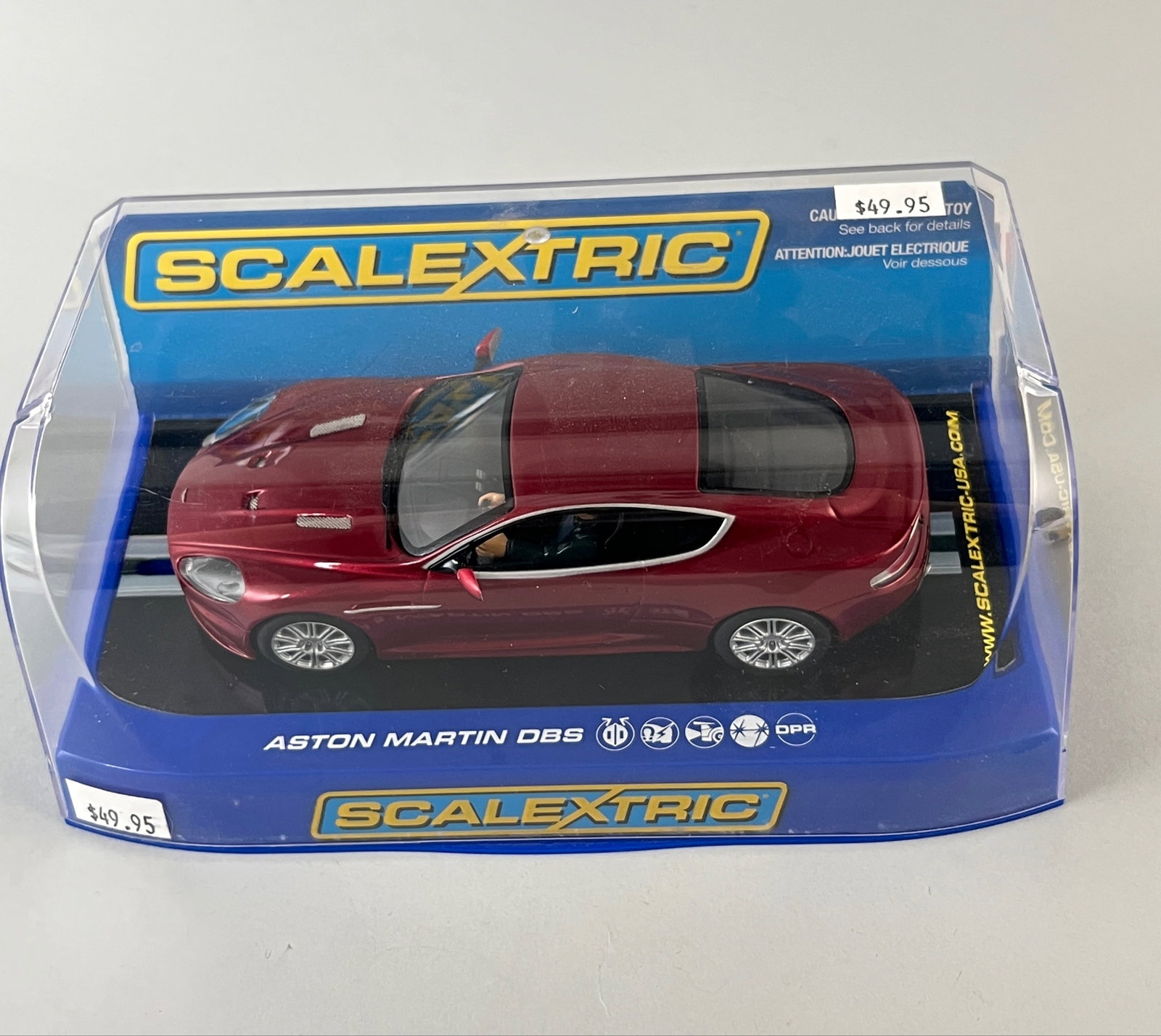 Scalextric Aston Martin DBS Red (1 of 6)
