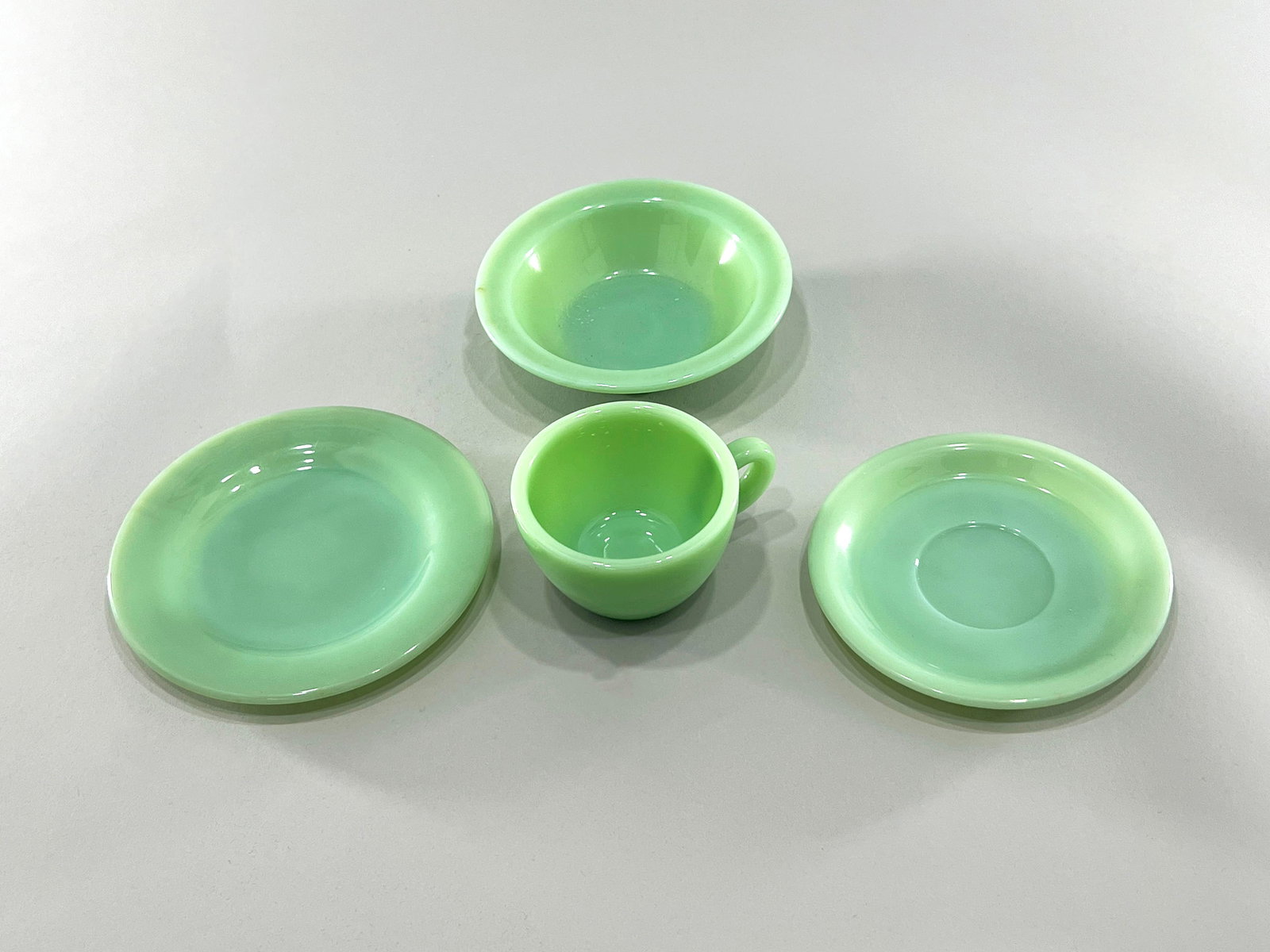 Group of Fire-King Jadeite Serveware (1 of 5)