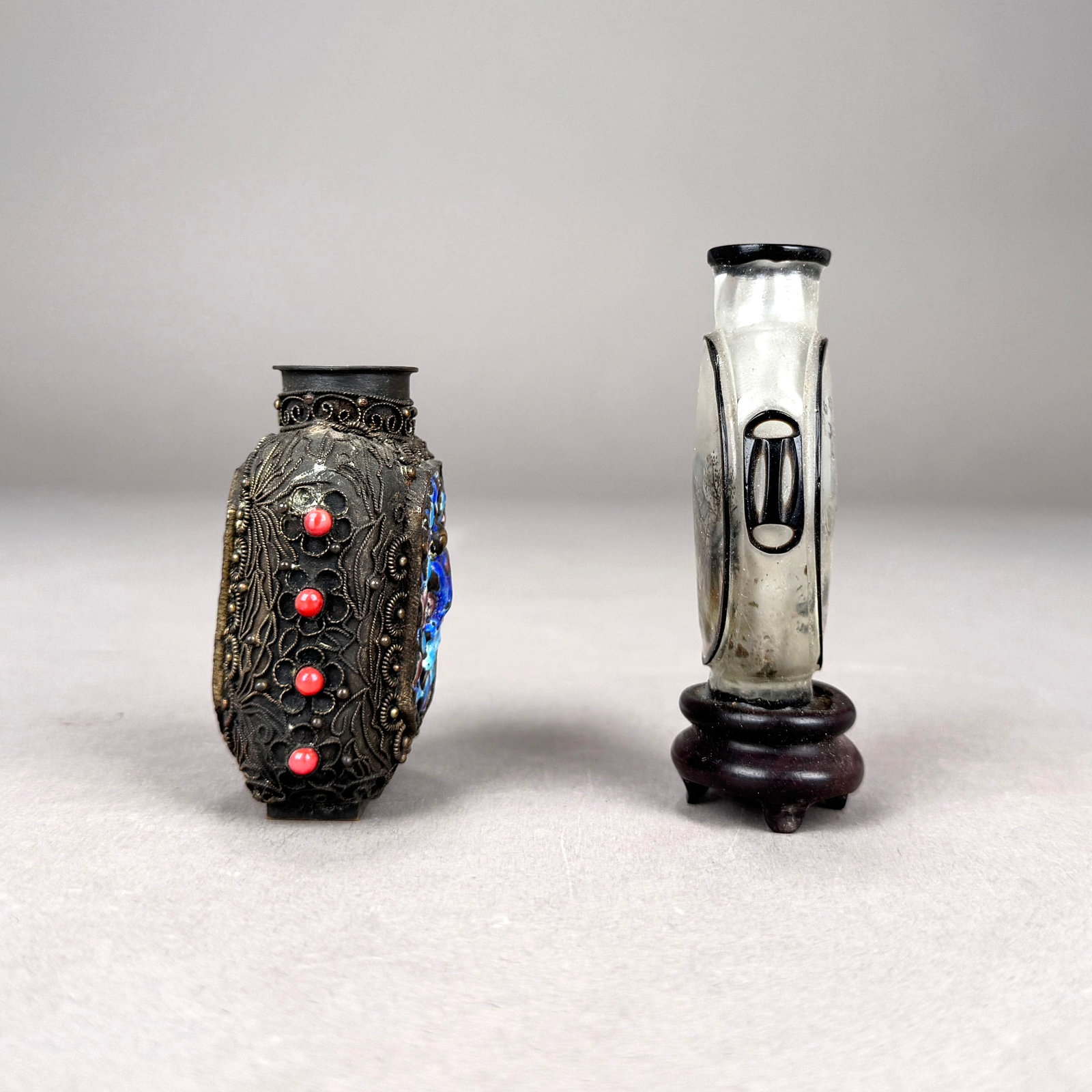 Two Chinese Snuff Bottles - 4
