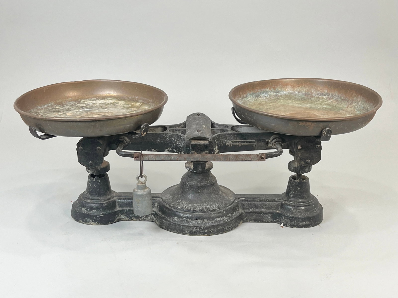Antique Henry Troemner Balance Scale (1 of 5)
