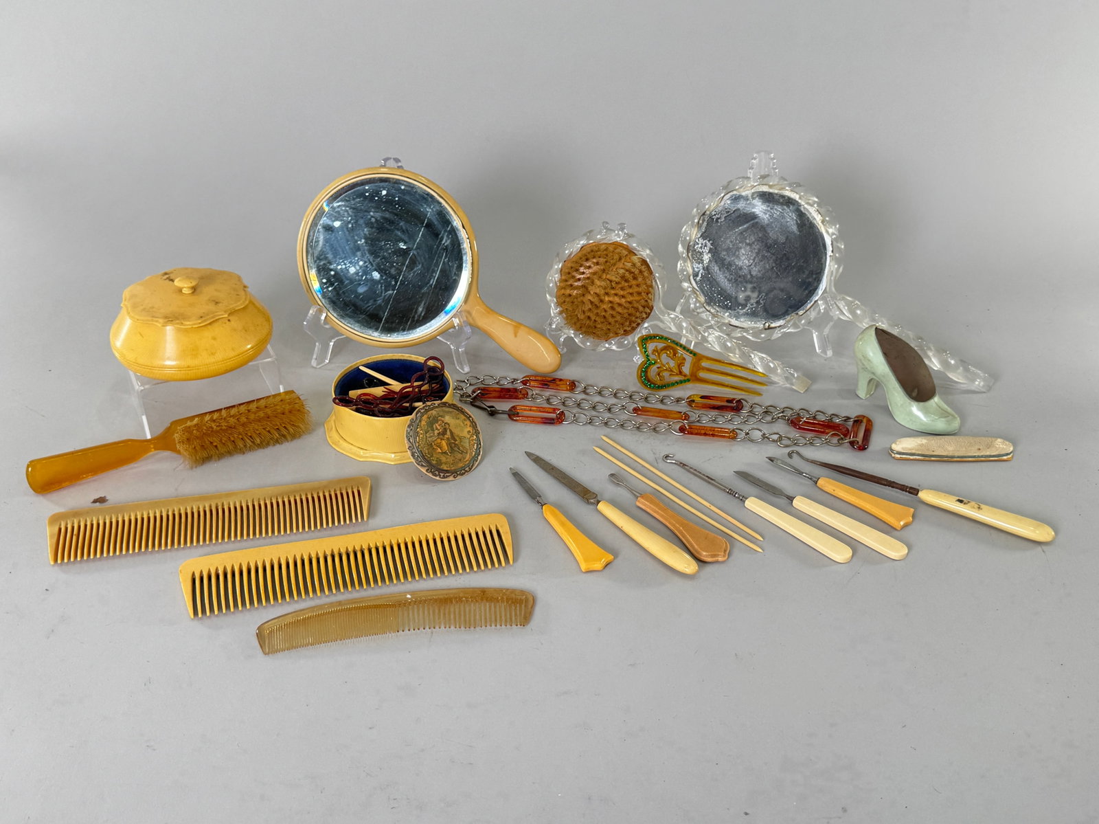 Celluloid and Pyralin Vanity Group (1 of 13)