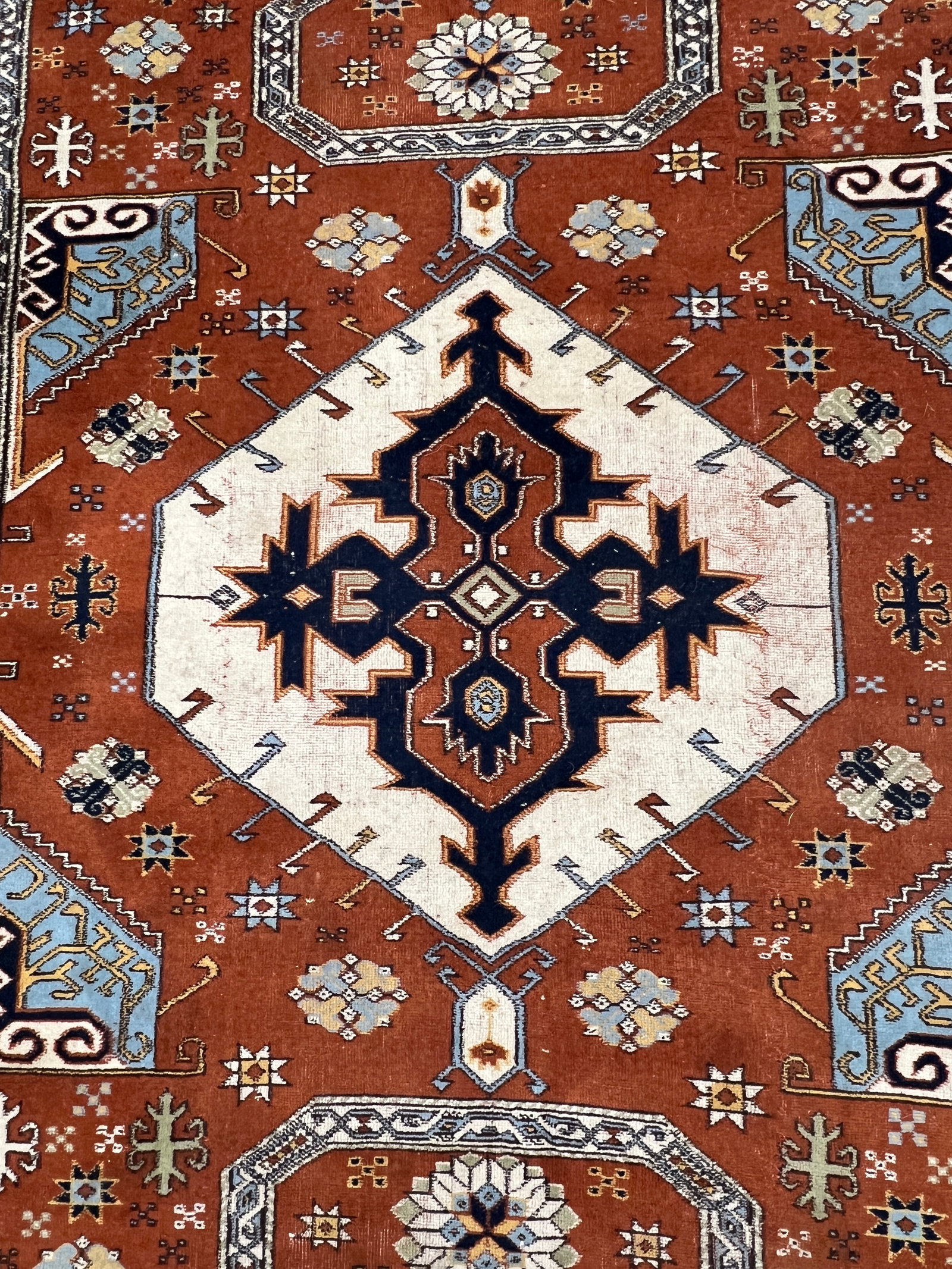 Vintage Serapi Rug - 3