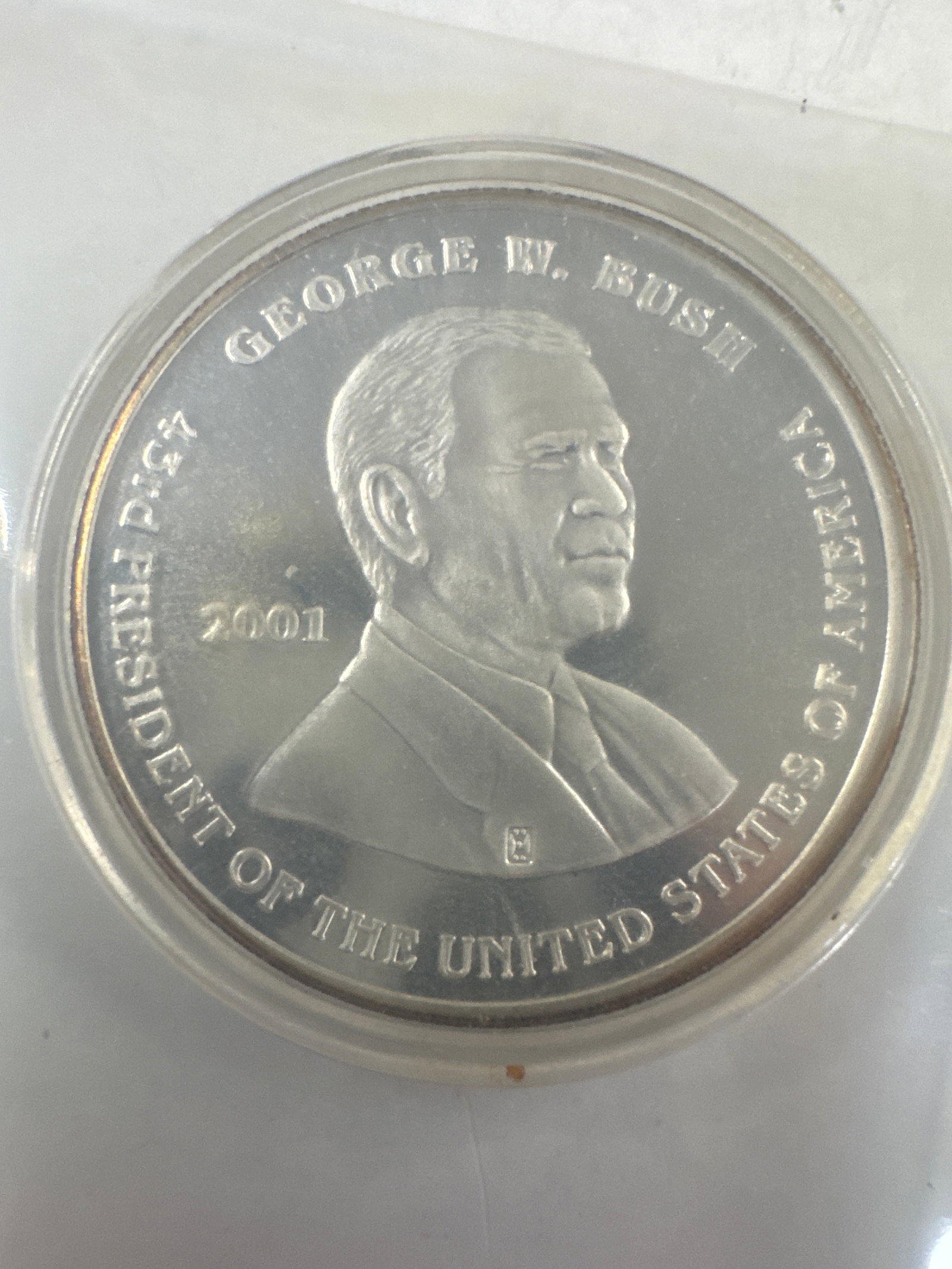 George W. Bush and Albert Gore 43rd President of the United States 2001 Commemorative Coin (247) (1 of 2)