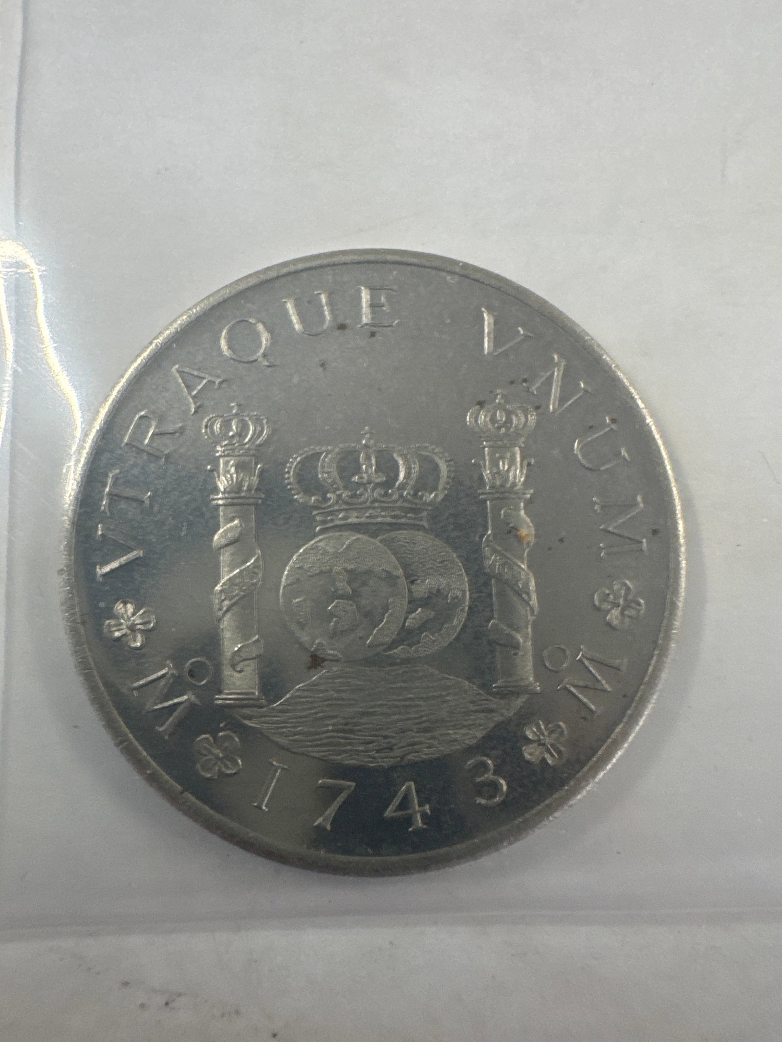 1743 Mexico Philip V Silver 8 Reales Coin: 1743 Mexico Philip V Silver 8 Reales Coin.