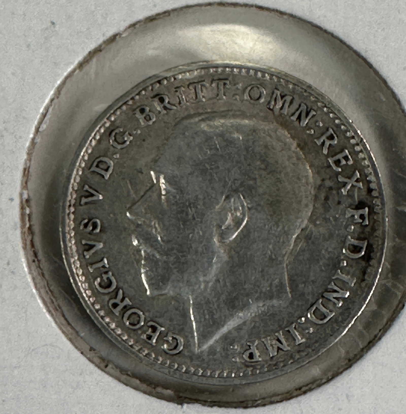 1917 Great Britain 3 Pence .935 Silver Coin - George V: One coin as titled. Ungraded; condition varies. See images.