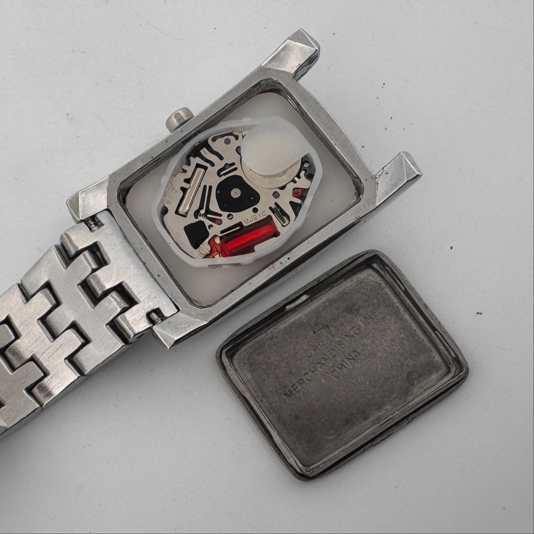 Two Quartz Wristwatches - 4