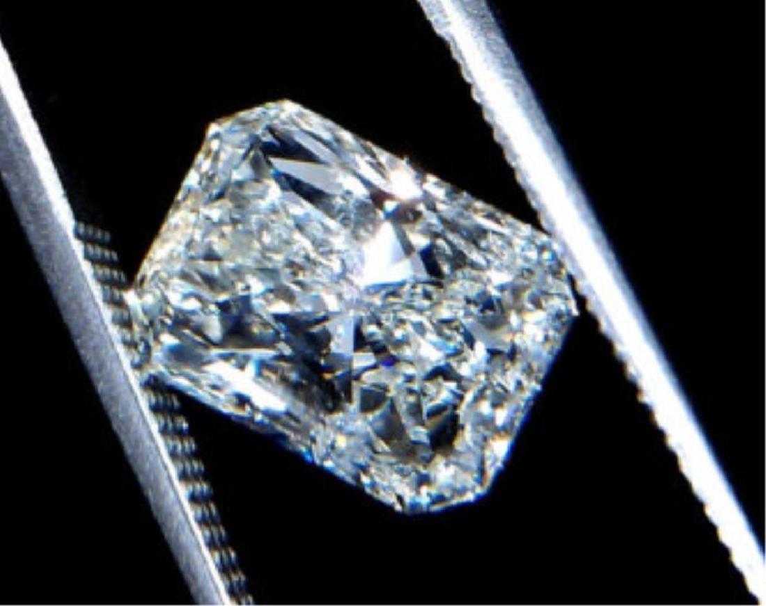 5ct Radiant Cut BIANCO Diamond: Bianco 5 carat radiant cut diamond. Bianco® is a trademark that many consider to be synonymous with "the best of the best". "Bianco-Diamonds®" are not to be confused with a Zircon, with Moissanite b