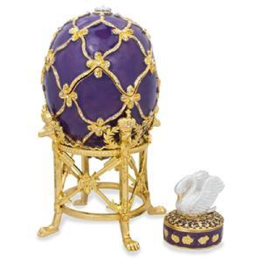 1906 The Swan Faberge Egg: 1906 The Swan Faberge Egg Peter Carl Faberge is the world's most famous jeweler who created eternally original pieces of art. The series of Easter eggs created by Faberge for the Russian Imperial fami