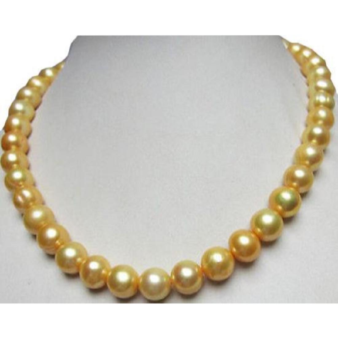 Huge Natural South Sea 11 Mm Golden Pearl Necklace 18": Metal: Yellow Gold Length (inches): 18" Metal Purity: 14k Style: Choker Main Stone Color: Gold Pearl Type: Natural - 10561-051518-EB-94836
