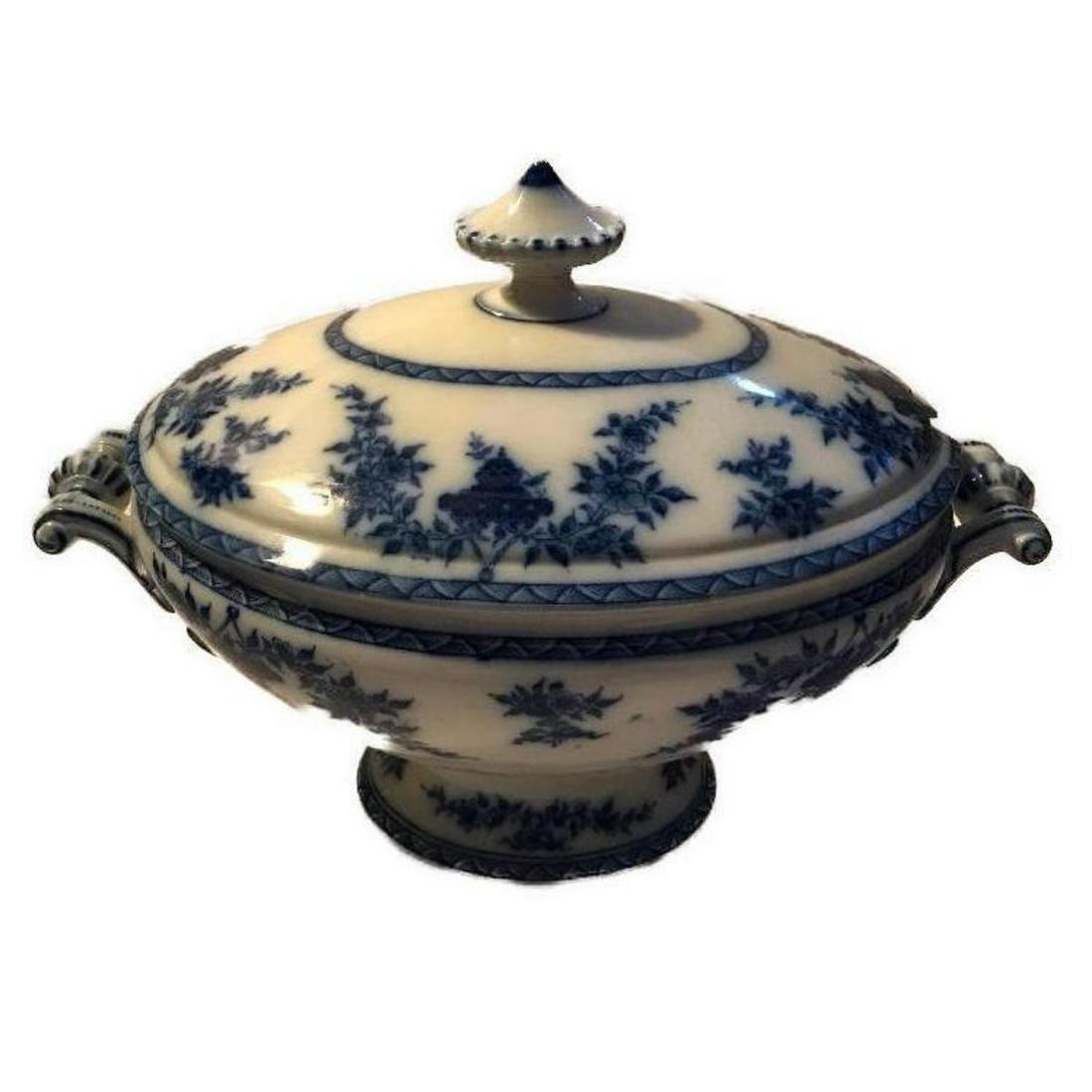 Late 19thc Furnival & Sons Flow Blue Tureen: 19thc ( c1870's ) T. Furnival & Sons ( Elder Road Cobridge Staffordshire ) Bombay pattern flow blue large ironstone tureen serving dish with elaborate handles. 16" L X 9" W X 12" H. Unmarked but has a
