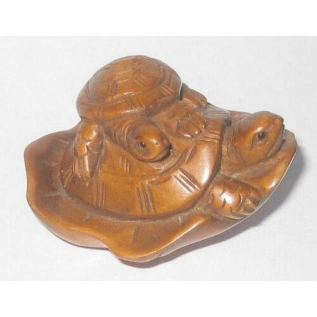 Two Turtles On Lotus Japanese Boxwood Netsuke (1 of 5)