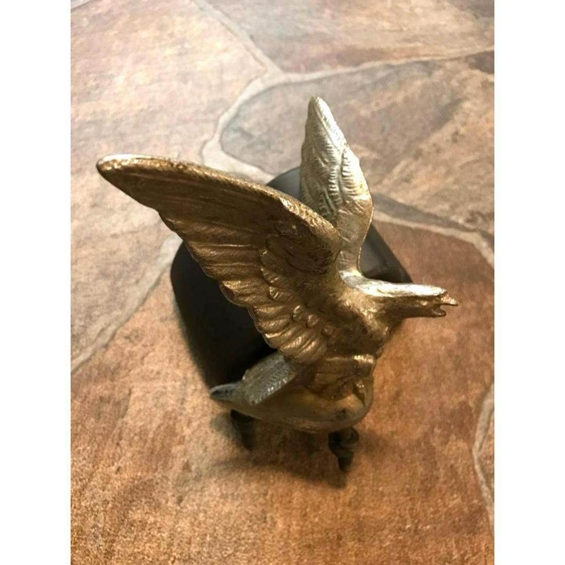Early 20thc Screaming Eagle Hood Ornament (1 of 8)