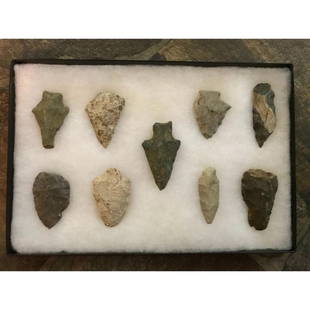 Collection of Native American Indian Arrowhead Points: Group of 9 Archaic Native American Indian large flint stone arrowheads, points from North Carolina. Comes with Ryker display case. Each arrowhead is 2 1/3- 3" length.