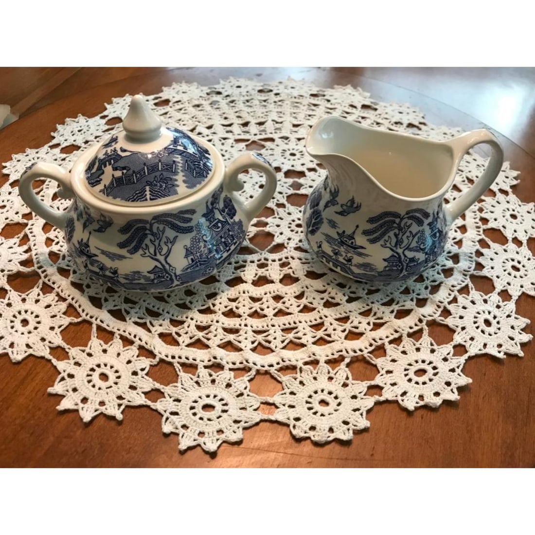 English Blue Willow Creamer, Sugar (1 of 6)