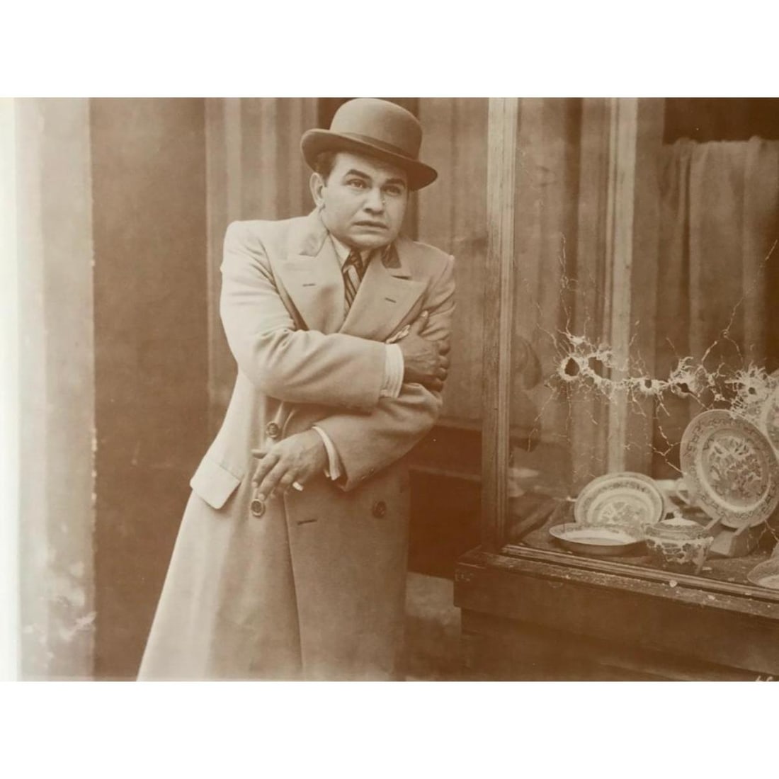 Large Size Edward G Robinson, Gangster Photo Print Auction
