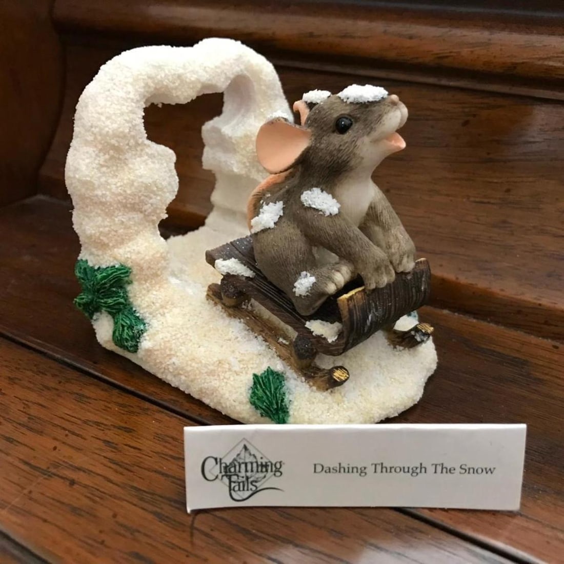 Retired Charming Tails Mouse Collectible Figurine (1 of 4)