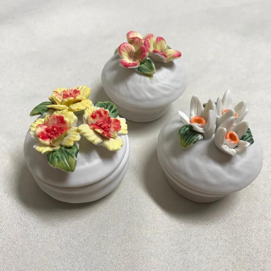 Group of Bisque Porcelain Flower Trinket Boxes (1 of 2)